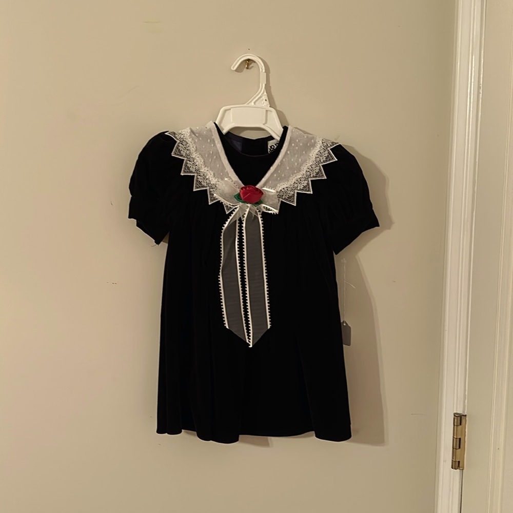 Vintage little girls dress